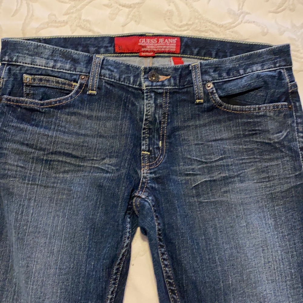 Cute Guess 👖 Flair Leg Sz 29 Gently Worn
